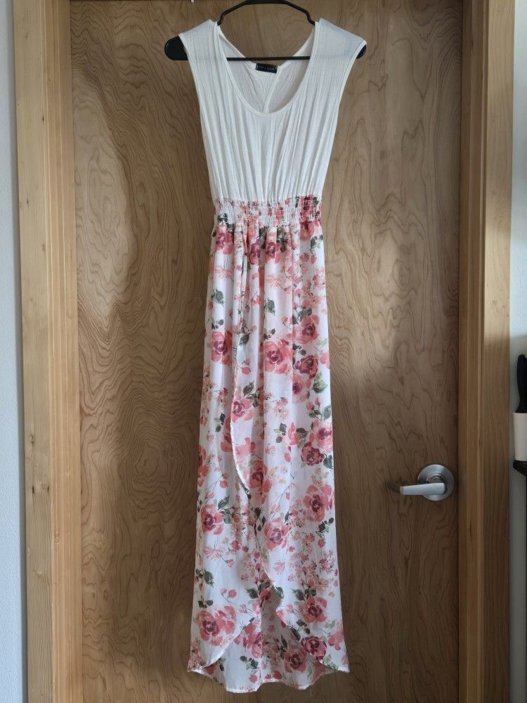 URBAN EPISODE Ladie's/Women's Long White w/Pink Floral Spring/Summer Dress Size S