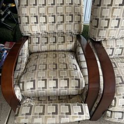 2 Recliners