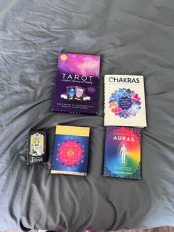 Tarot, Chakras, Auras & Oracle Card Bundle