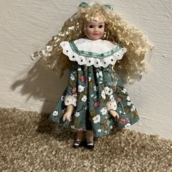 Vintage Clothes pin girl handmade ornament Christmas tree home decor