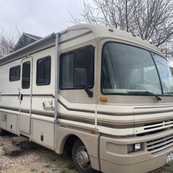 1996 Fleetwood Bounder Bounder