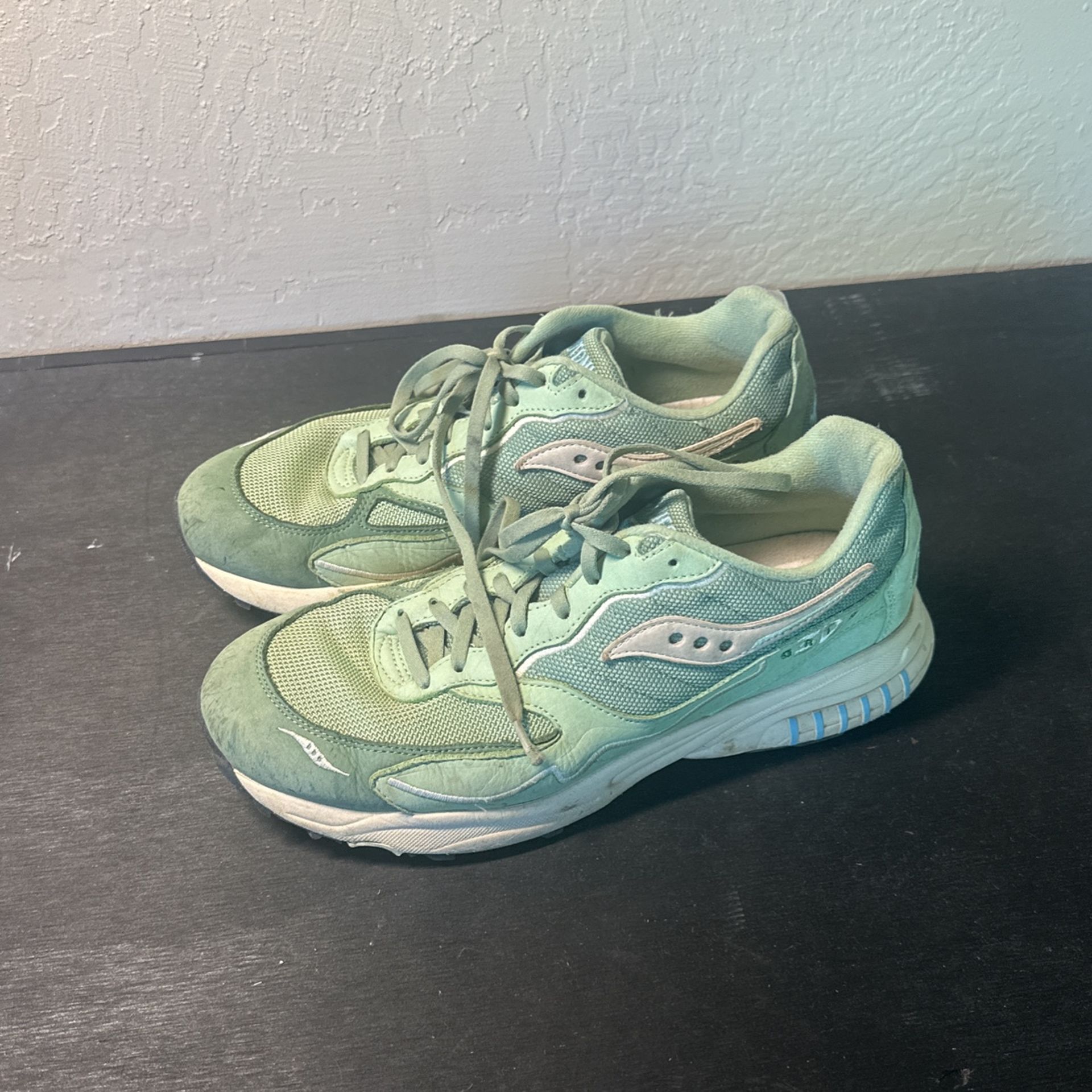 Running Shoes