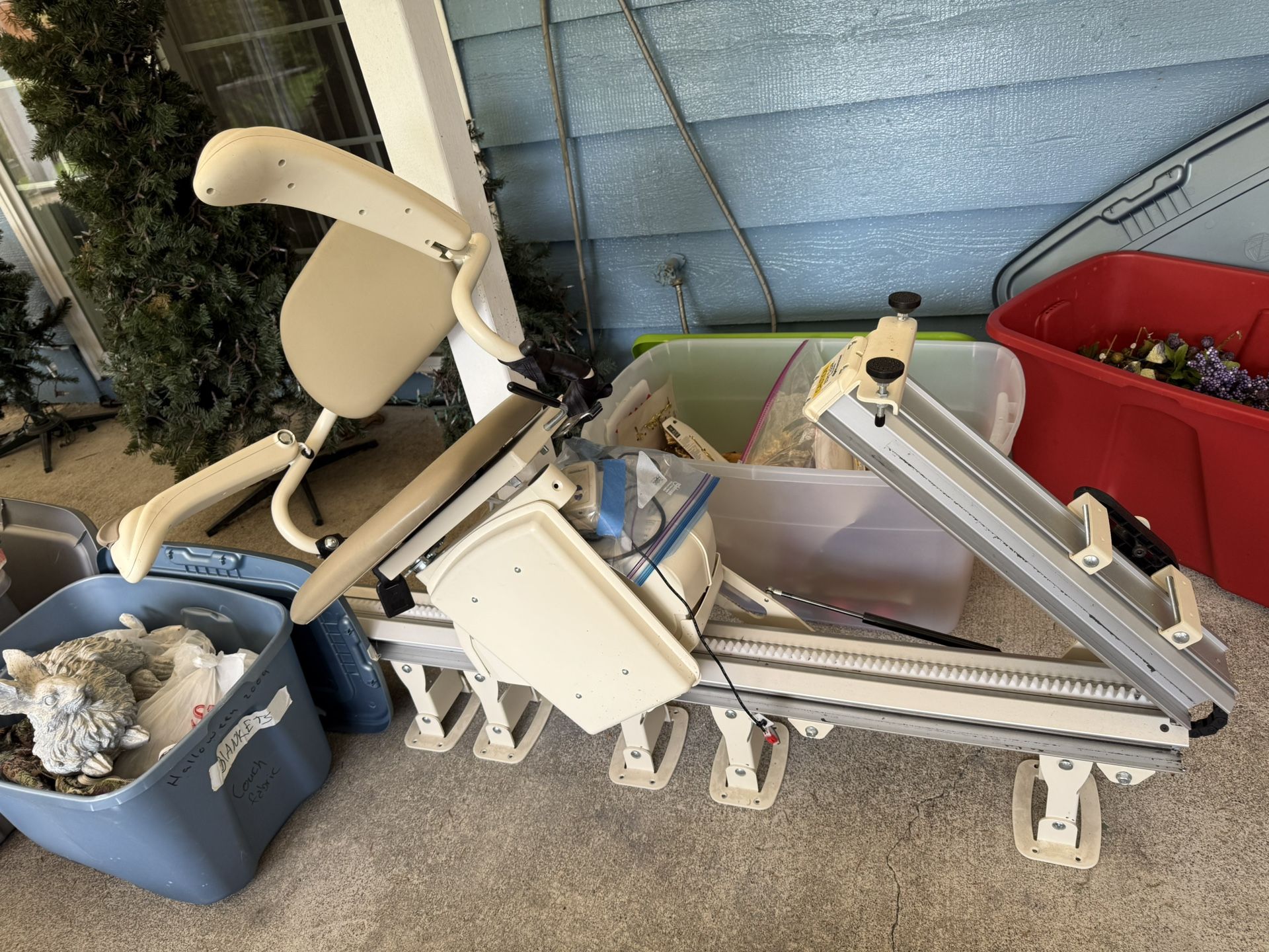 Harman SL300 FR-RH Premium Stair Lift