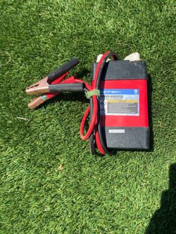 Cen-Tech 750W Power Inverter – 12V to 115V