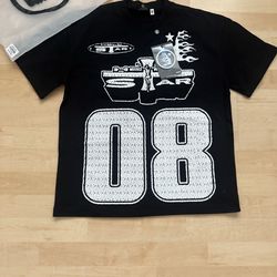 Brand new graphic tee size small 45$