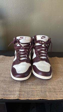 Nike Dunk High Burgundy