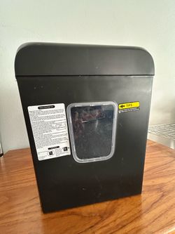 Bonsaii 6-Sheet Paper Shredder with 20L Bin & Manual – Works Great