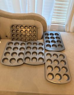 Baking pans