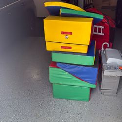 Kids Play Matt Toys