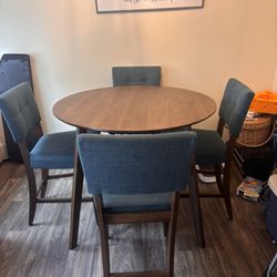 Bobs Bettie Counter Height Dining Set