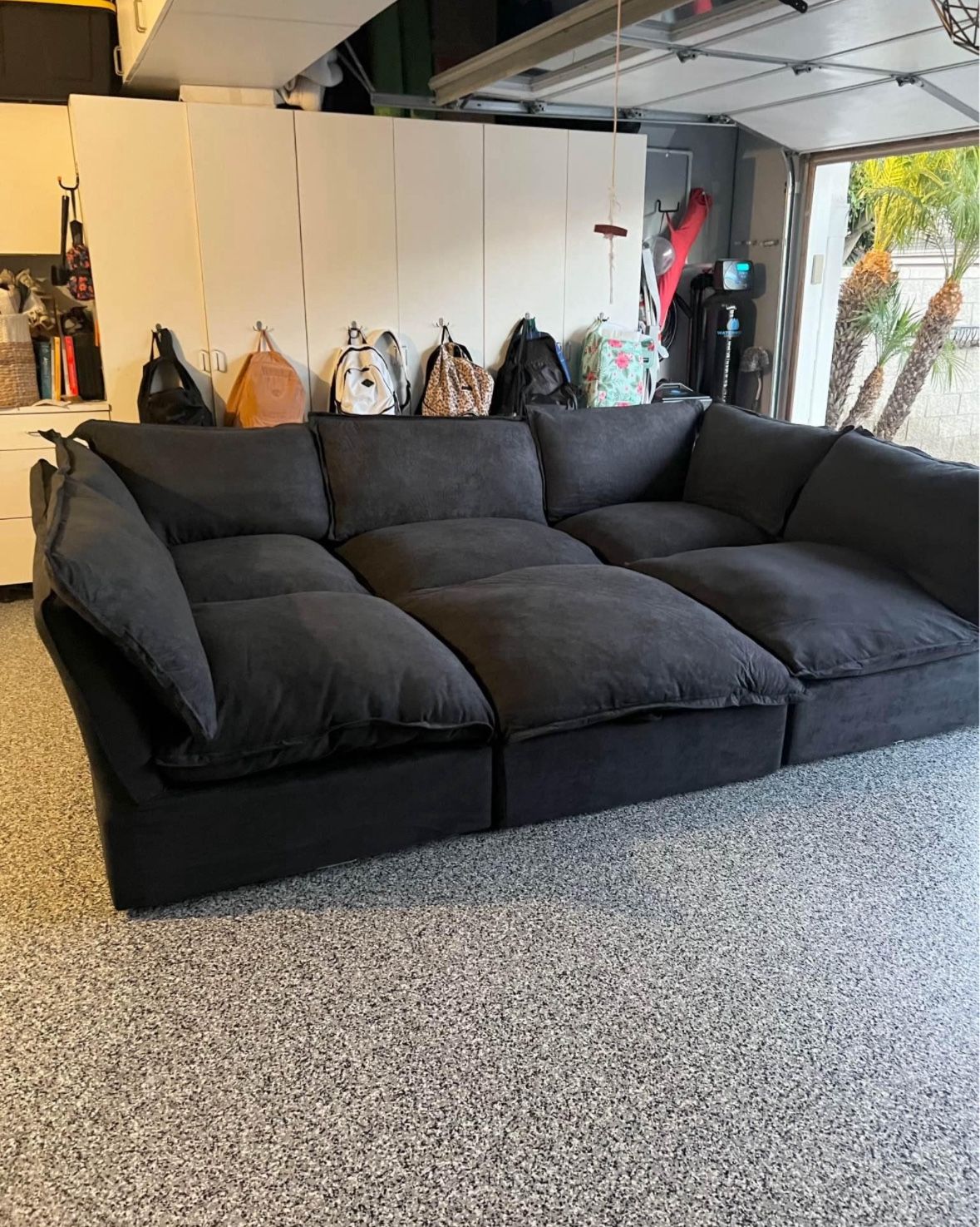 Sectional Couch With Ottoman