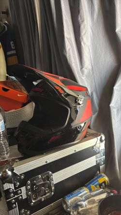 Adult medium dirt bike helmet