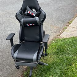 Gaming Chair FREE No Holds