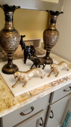 100% Brass & Solid Hard Wood Home Decor 4 Pieces - Total Price $160