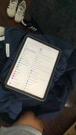 iPad a16 128 Wi-Fi LTE