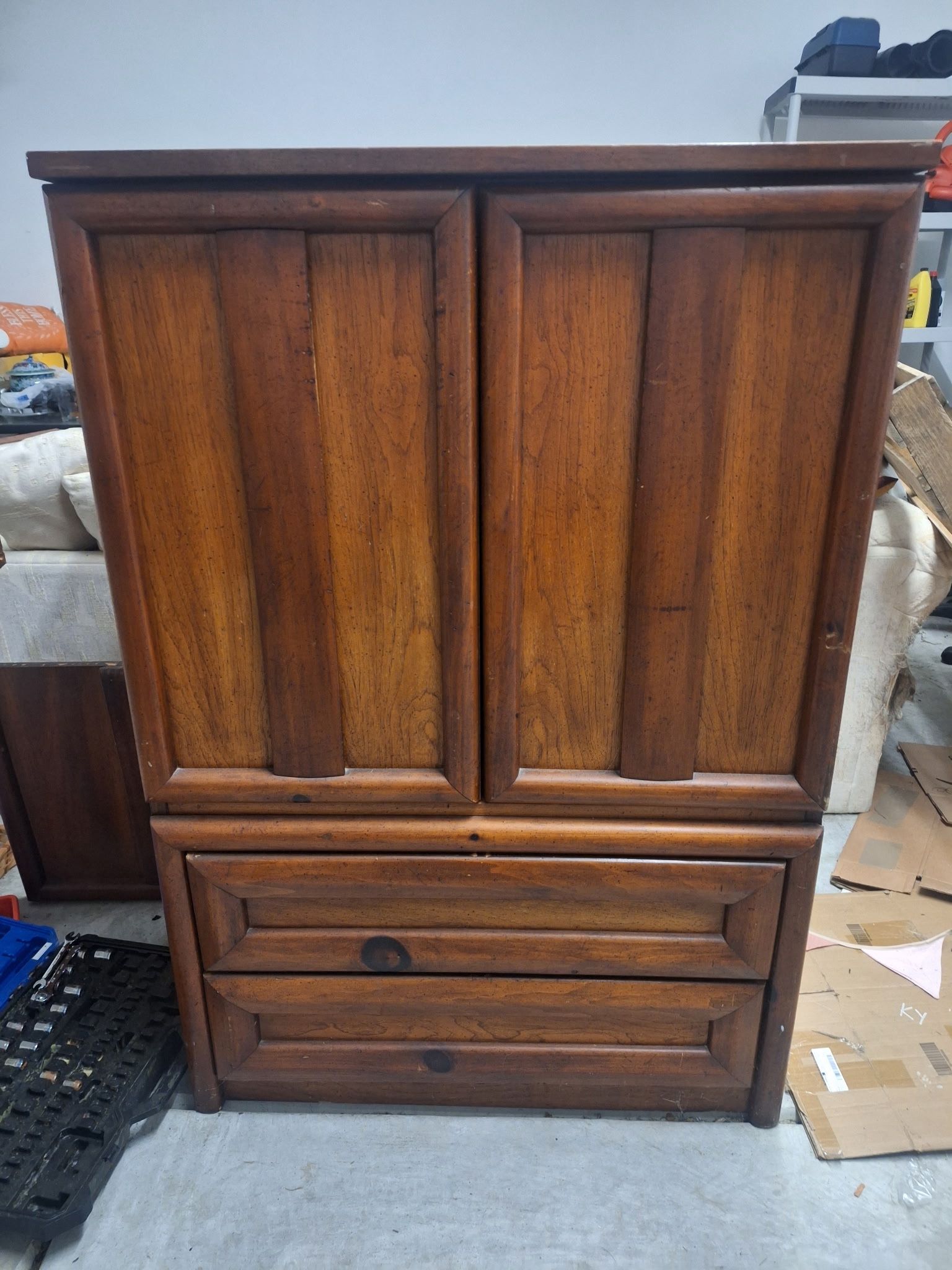 Vintage Walnut Queen Bedroom Set