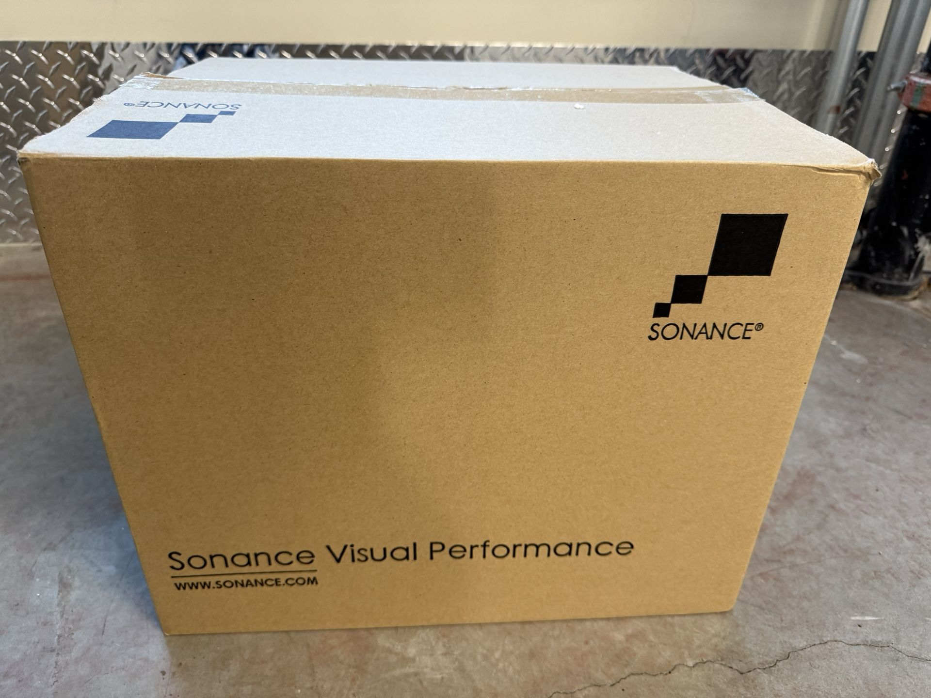 Sonance VP85R In-Ceiling Speakers 92525 - pair