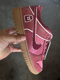 Kobe Dunks