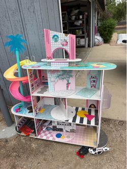 FREE DOLL HOUSE