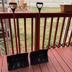 Snow Shovels 