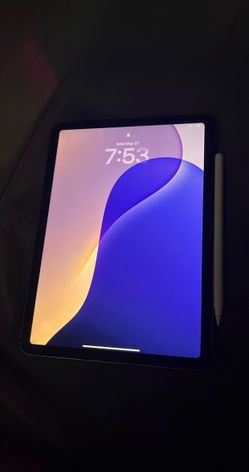 Apple iPad Air 4th Generation w/Apple Pen