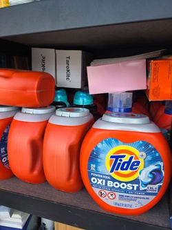 Tide PODS Laundry Detergent Soap Pacs, Oxi Boost Power PODS with Stain Remover and Oxi Power, 25 Ct