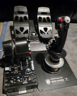 Thrustmaster HOTAS Warthog Flight Stick + Throttle + Pedals