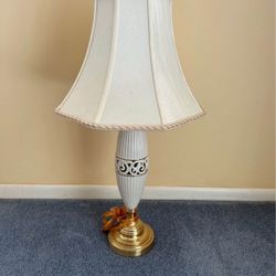 Vintage Lenox Quoizel Table Lamp
