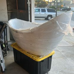 Stand Alone Bath Tub 