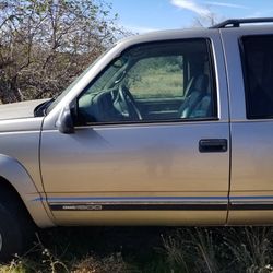 1998 GMC For Parts Only  OBS