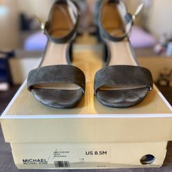 Michael Kors Sandals Size 8.5
