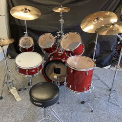 Yamaha Stage Custom Drum Set