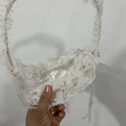 Flower Girl Basket Lace 