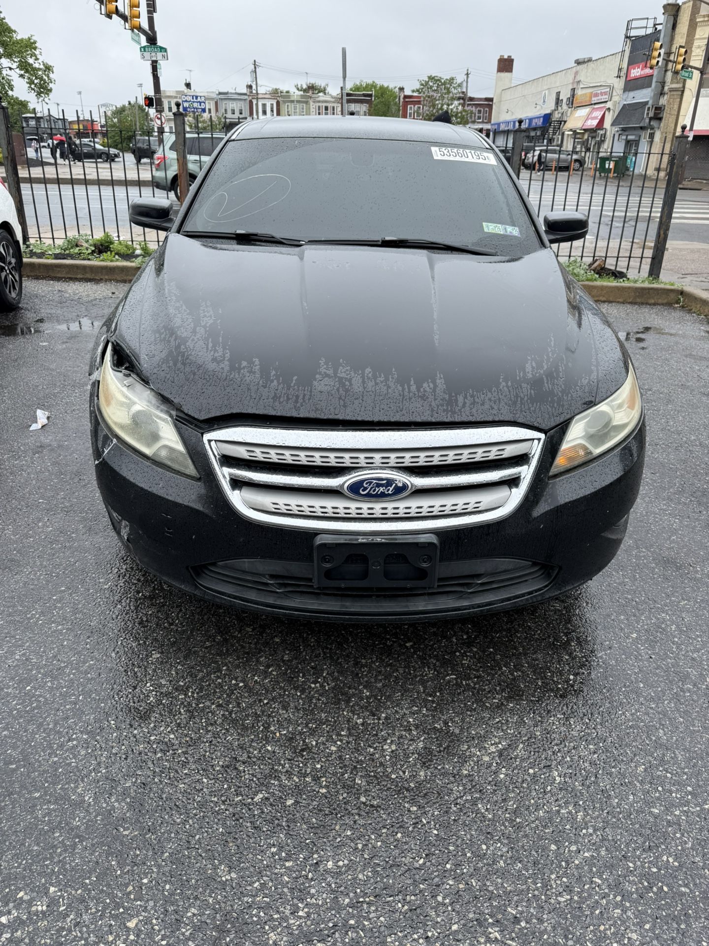 2011 Ford Taurus SEL