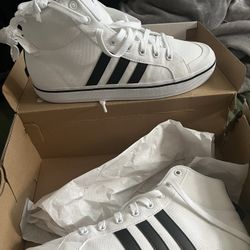 Adidas Sneakers 