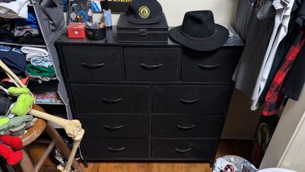 Dresser