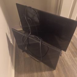 2 Tv's 28 Inch &20 Inch Both Like New  Just Moved