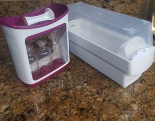 Infintino Squeeze Station + Food Storage Container/Storage Box