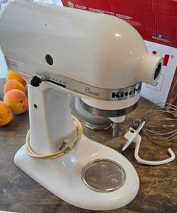 Kitchen aid mixer