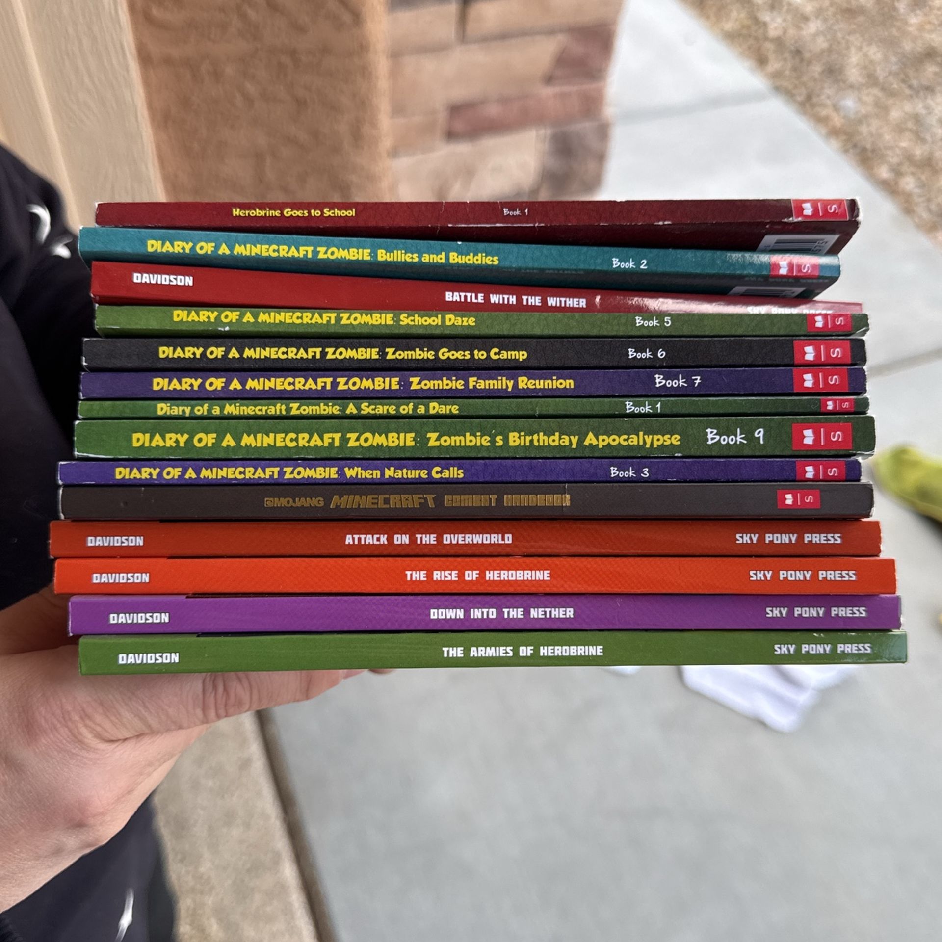 Minecraft books for Sale in Las Vegas, NV - OfferUp