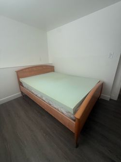 Free bed frame with mattress pick up together