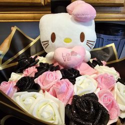 Hello Kitty Graduation Bouquet 