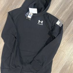 Under Armour Freedom Hoodie Size Youth XL $25 Brand new with Tags!