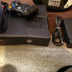 Xbox 360 Slim Excellent New Condition Rarely Used