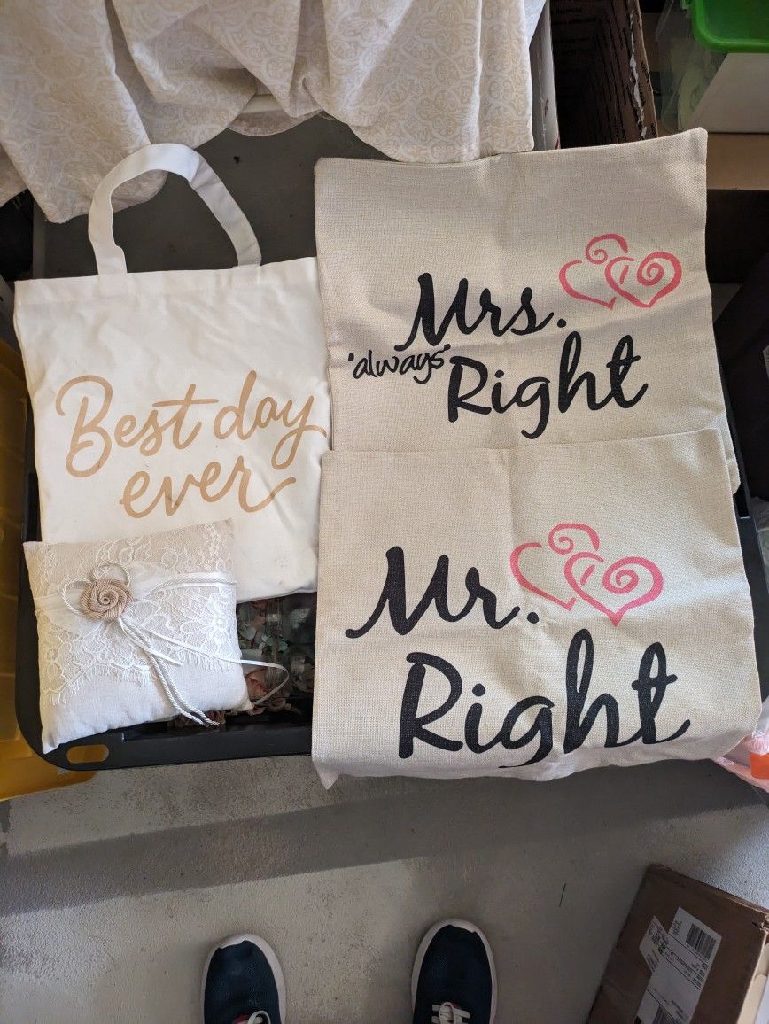 Wedding/Bridal Items