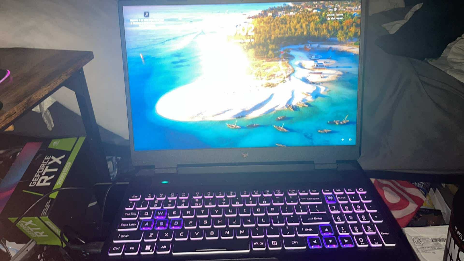 Acer Predator PHN16-71