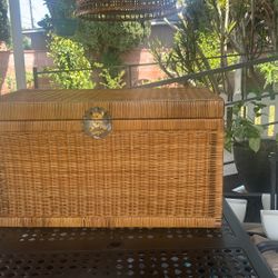 Wicker Truck