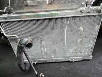 07 infinity G35  koyorad radiator an A/c condenser  Parts