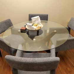 Glass Dining Table with Chairs - 5 Piece Steve Silver Amalie