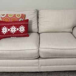 61" Loveseat Couch with Pillowed Back Cushions and Rounded Arms